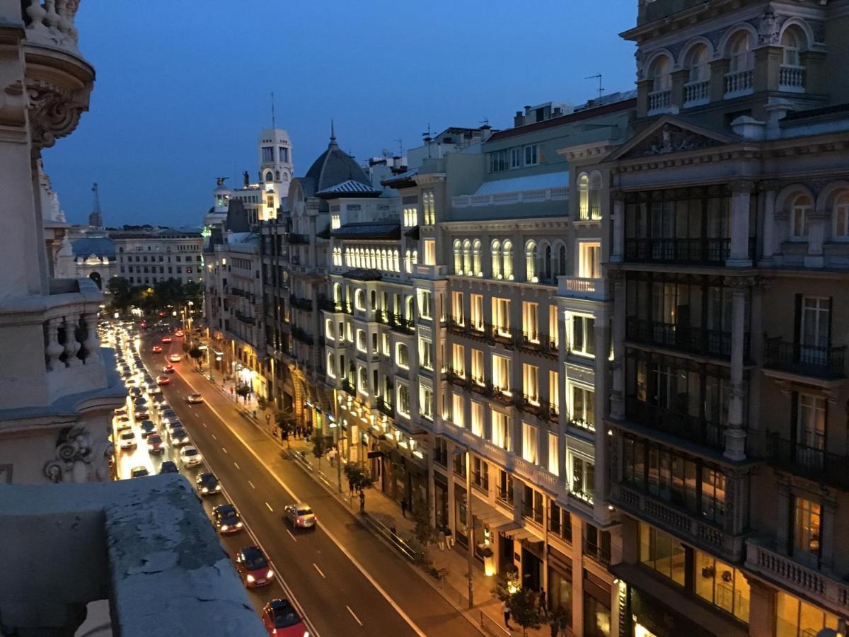 Apartamentos Felipe IV Plaza Mayor Madrid Dış mekan fotoğraf